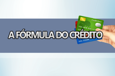 Logo da Fórmula do Crédito com Karlos Costa, símbolo de cartões de crédito e gráfico de crescimento financeiro