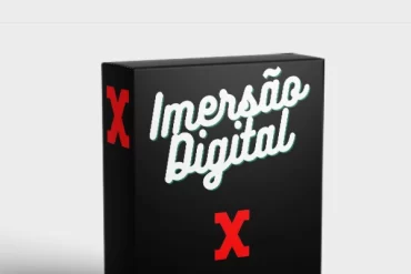 Kayky Janiszewski em imersão de marketing digital, demonstrando estratégias de vendas e contigenciamento.