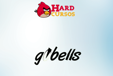 Gabriel Gobells apresentando o curso Patrão do Facebook, com gráficos de crescimento e monetização