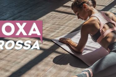 Mulher atlética exibindo coxas tonificadas após o treino Coxa Grossa BTFIT
